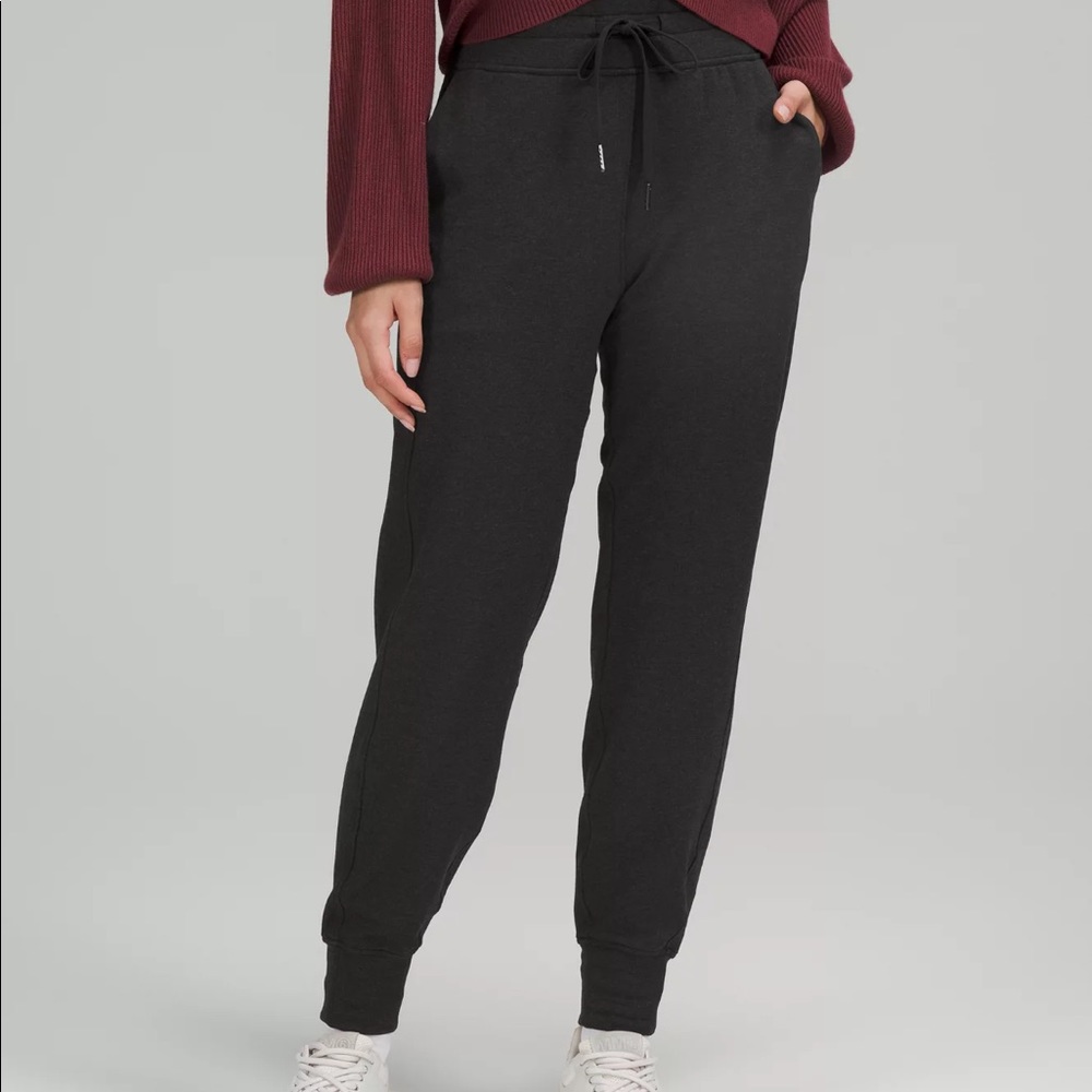 Lululemon Ready to Rulu Fleece HR Jogger Heathered Grey - Size 6